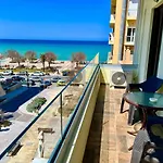 Blue Elegance City Center Heraklion Apartment